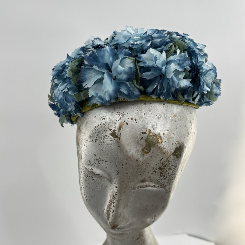 Vtg 1950s Blue Floral Cloche Hat Carnation Millinery